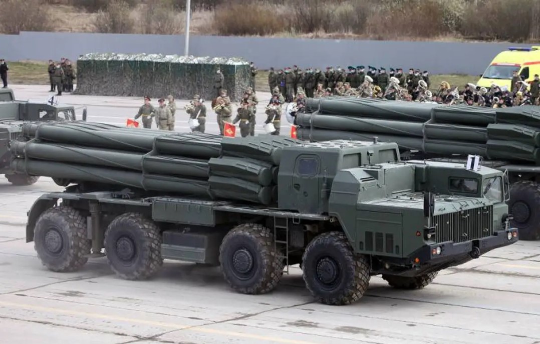 9A53-S Tornado-S Russian 300mm Multiple Launch Rocket System (D)